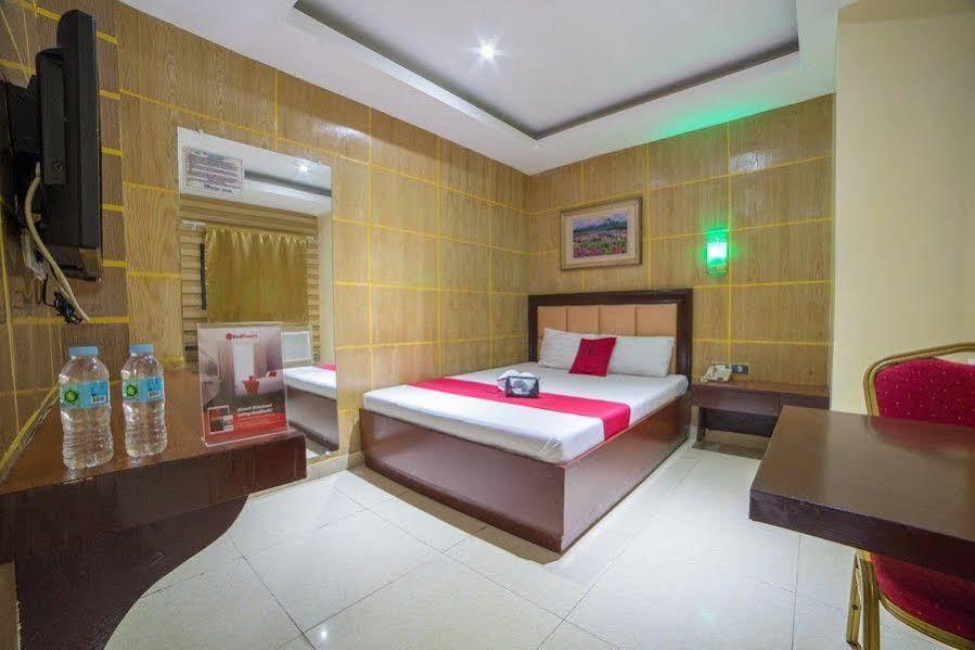 Reddoorz At Winter Hotel Araneta Quezon City Εξωτερικό φωτογραφία