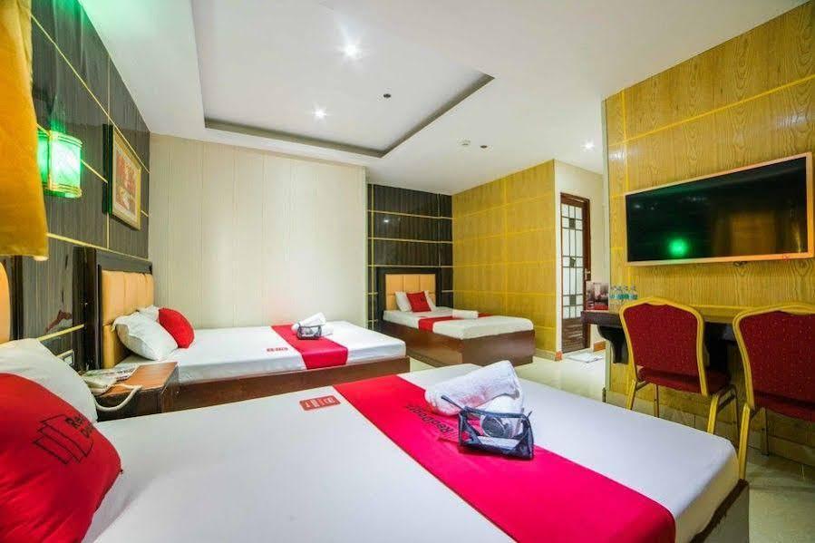 Reddoorz At Winter Hotel Araneta Quezon City Εξωτερικό φωτογραφία