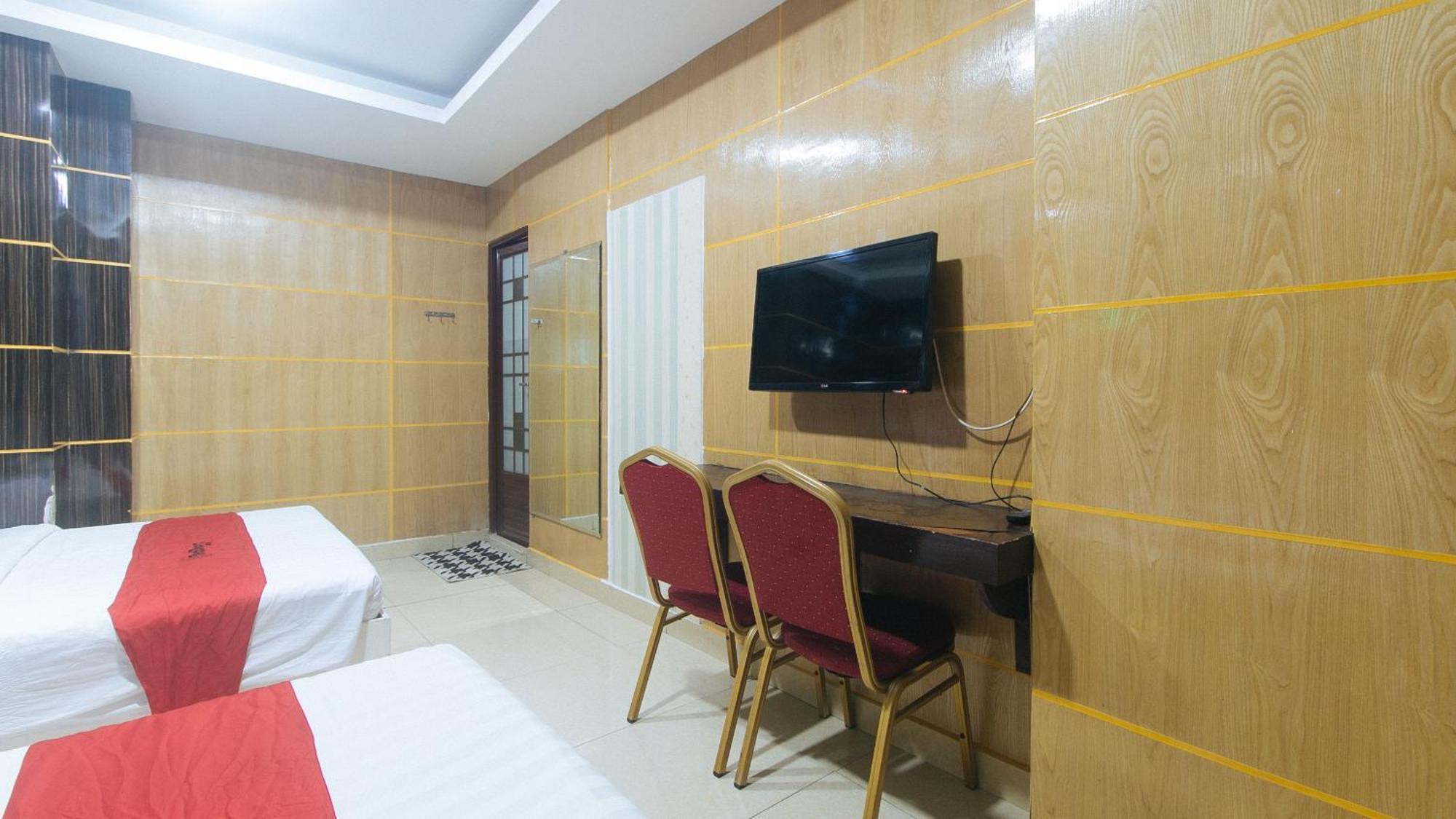 Reddoorz At Winter Hotel Araneta Quezon City Εξωτερικό φωτογραφία